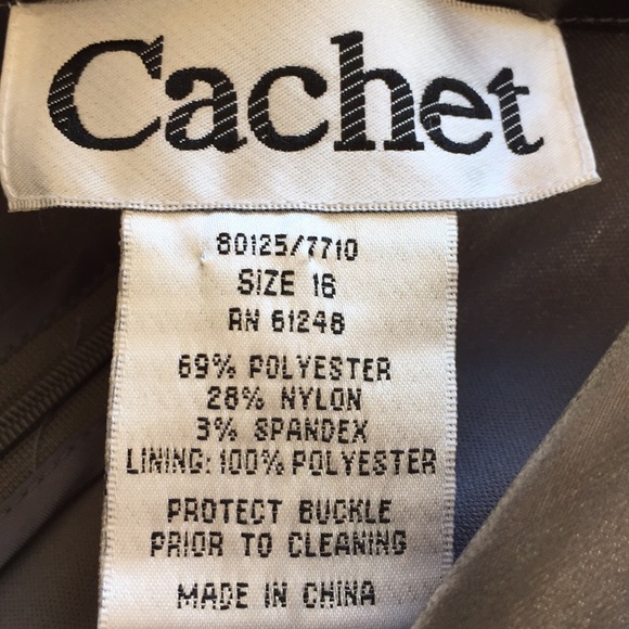 Cachet liquid silver stretch V-neck/crystal buckle - Picture 4 of 8